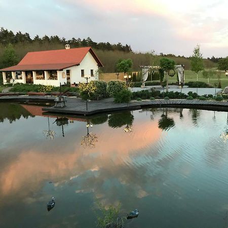 Deak Udvarhaz Hotel Kakucs Exterior foto